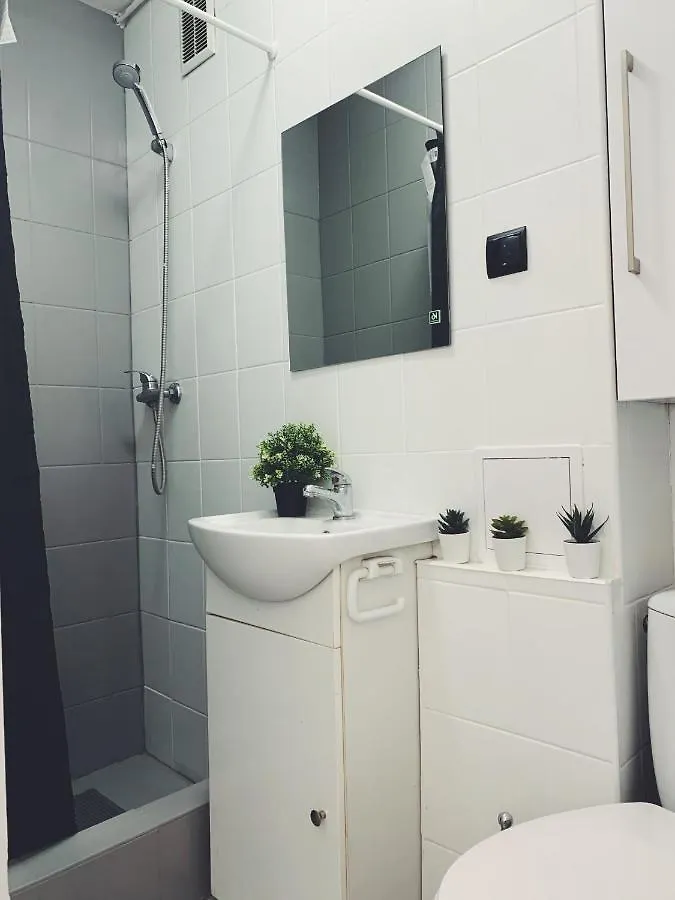 Rooms4Less Γκντανσκ Πανσιόν